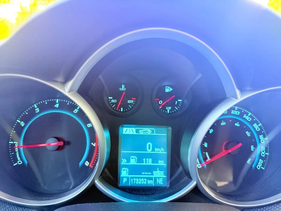 2013 Chevrolet Cruze - Image 15 of 17
