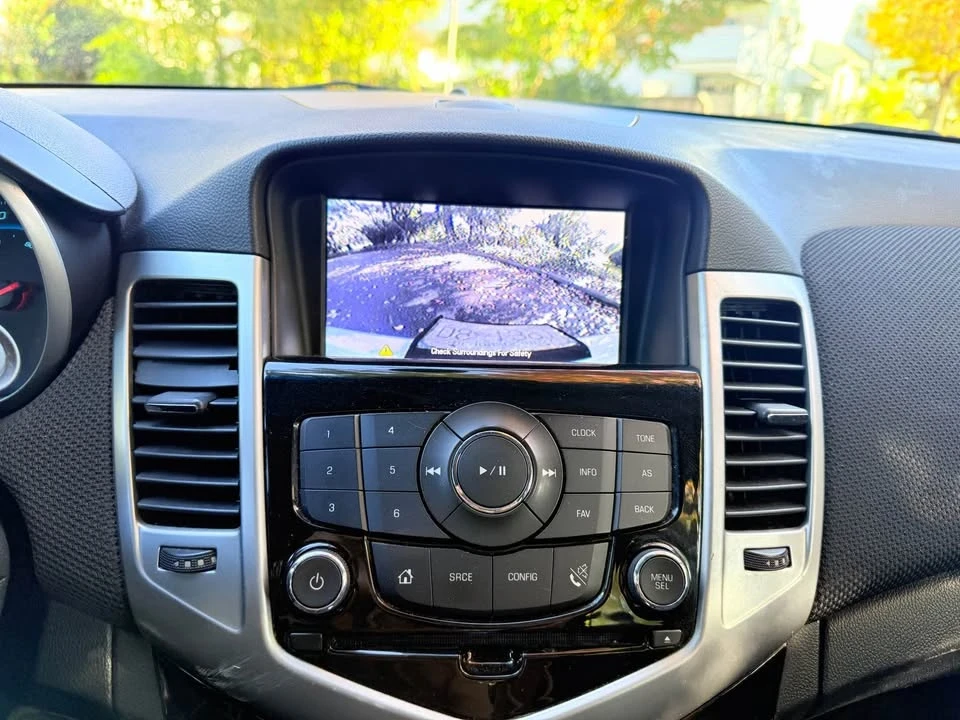 2013 Chevrolet Cruze - Image 16 of 17