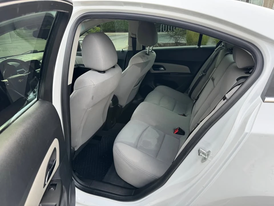 2013 Chevrolet Cruze - Image 12 of 16