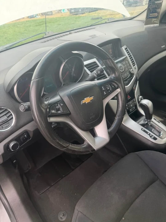 2013 Chevrolet Cruze - Image 9 of 11
