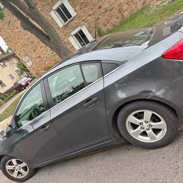 2013 Chevrolet Cruze 1LT Sedan 4D