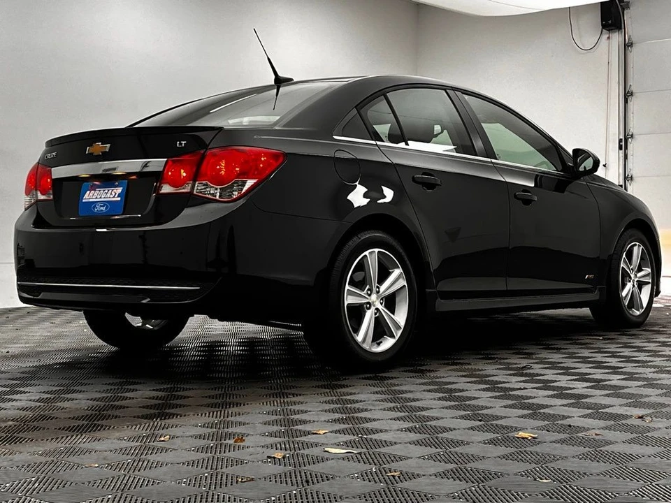 2013 Chevrolet Cruze - Image 8 of 12