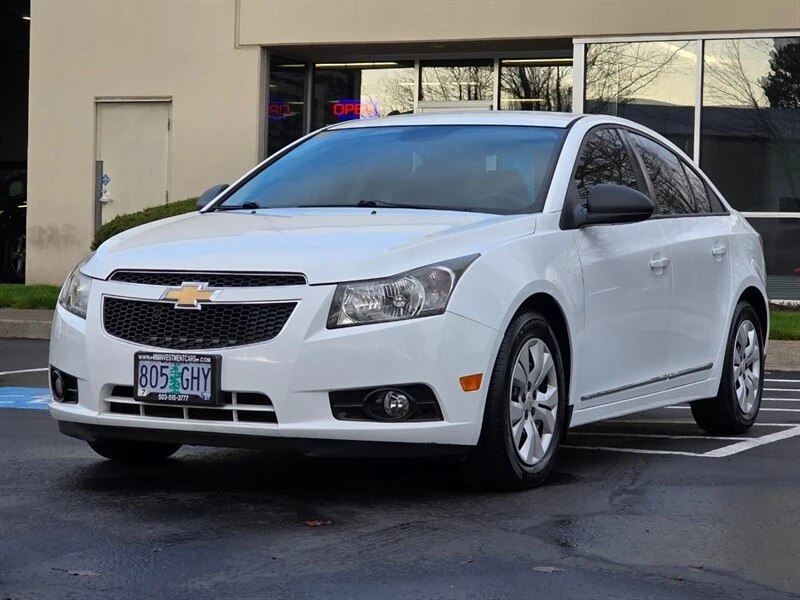 2013 Chevrolet Cruze - Image 2 of 21
