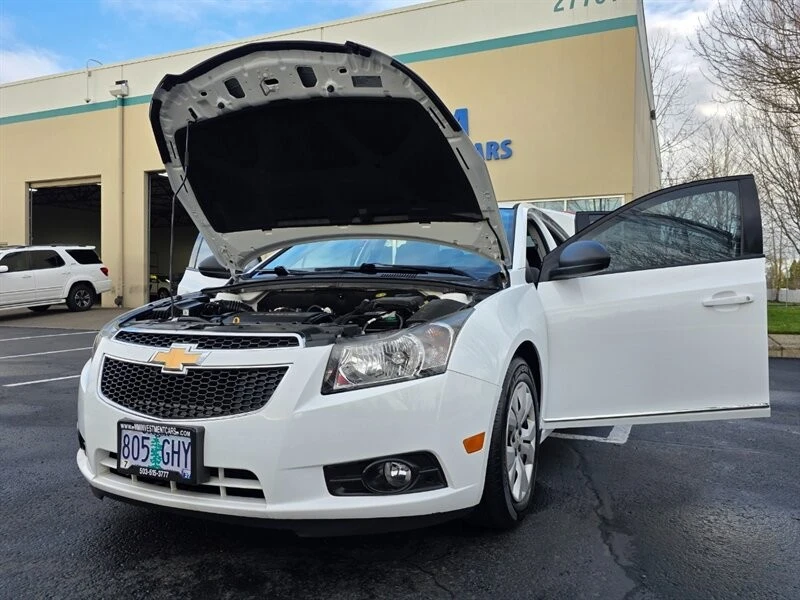 2013 Chevrolet Cruze - Image 20 of 21