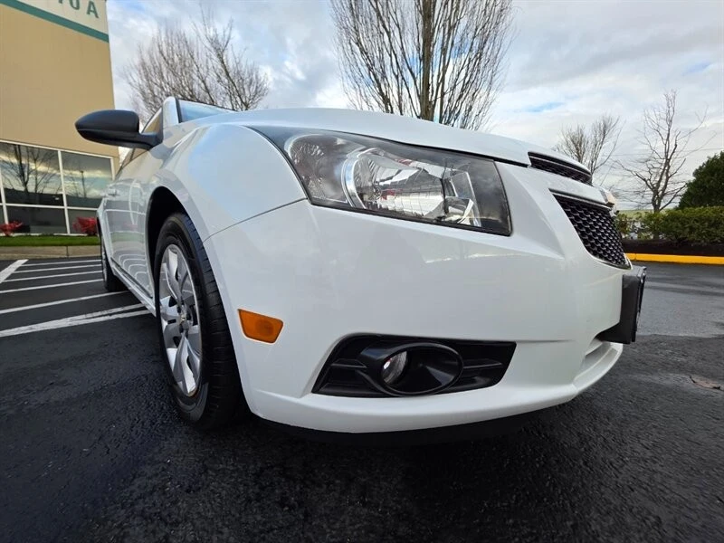 2013 Chevrolet Cruze - Image 17 of 21