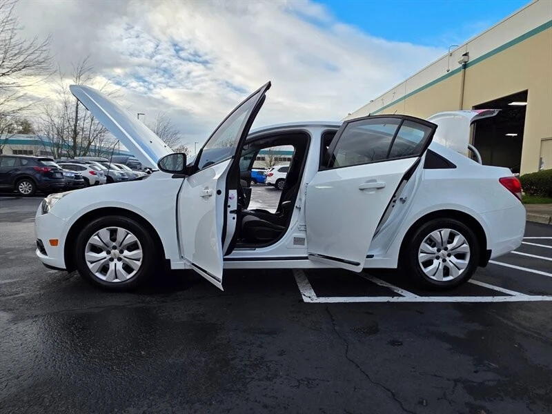 2013 Chevrolet Cruze - Image 21 of 21