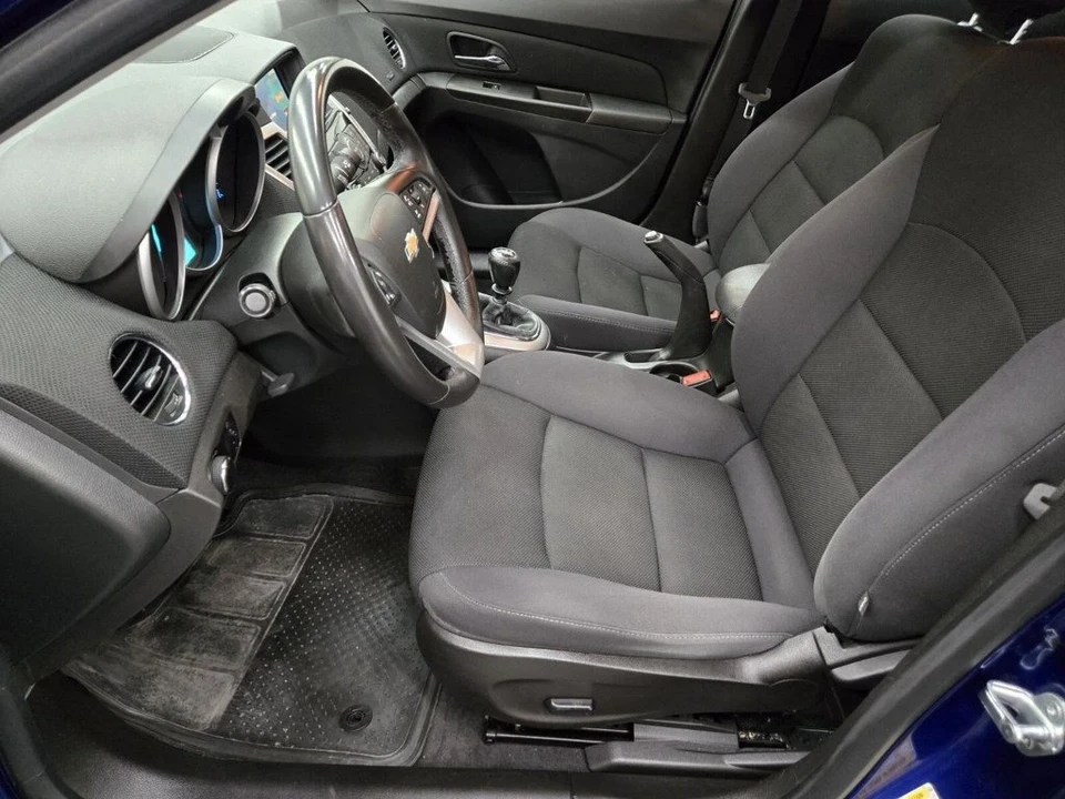 2013 Chevrolet Cruze - Image 6 of 21