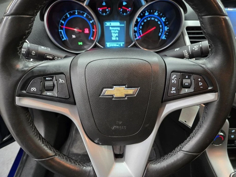 2013 Chevrolet Cruze - Image 15 of 21