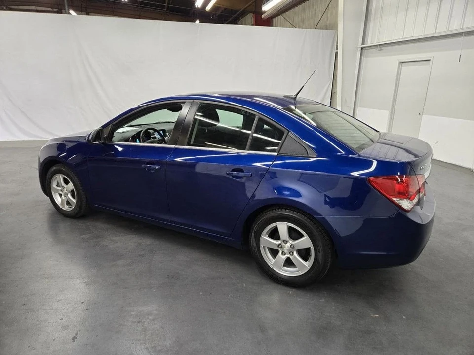 2013 Chevrolet Cruze - Image 2 of 21