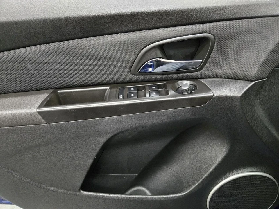 2013 Chevrolet Cruze - Image 14 of 21