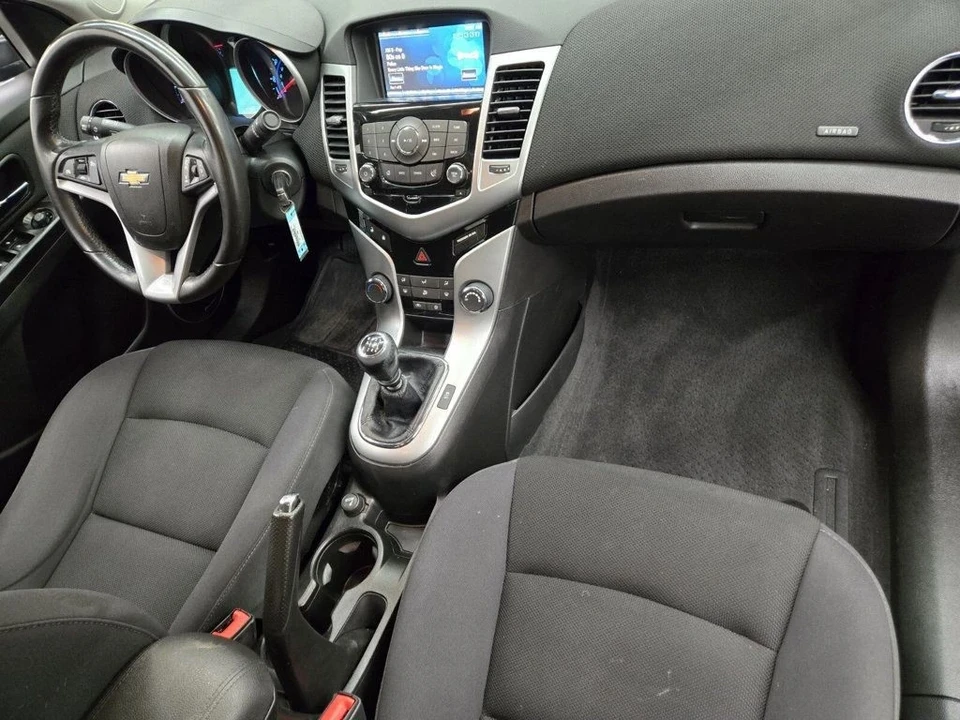 2013 Chevrolet Cruze - Image 13 of 21