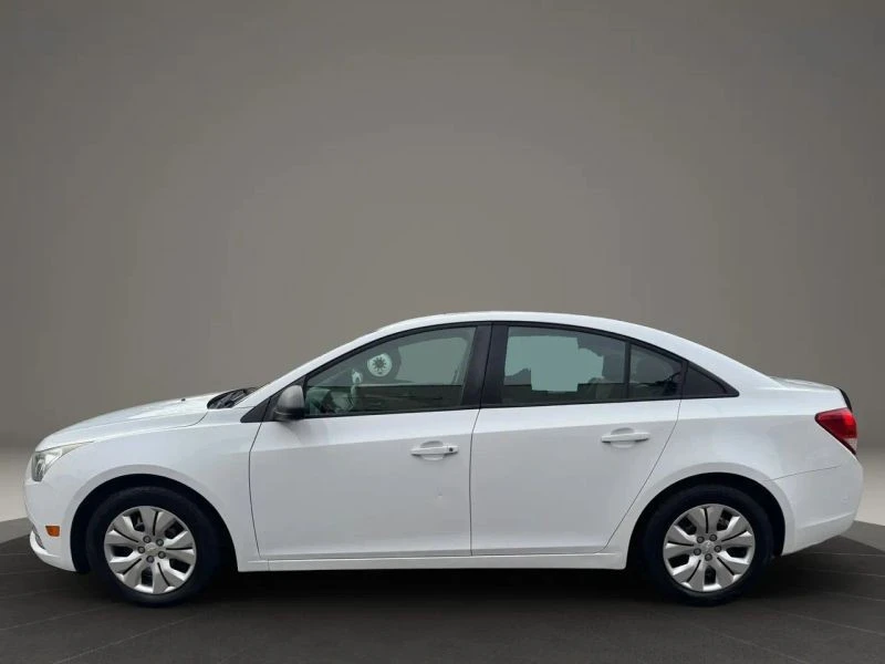 2013 Chevrolet Cruze - Image 8 of 12