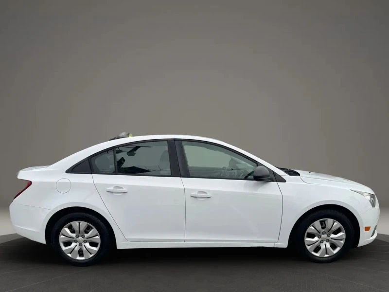 2013 Chevrolet Cruze - Image 4 of 12