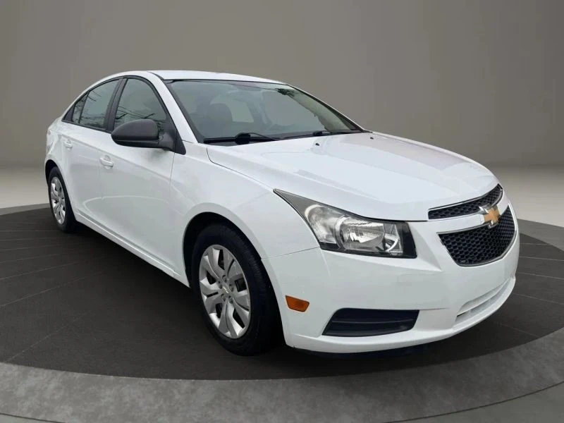 2013 Chevrolet Cruze - Image 3 of 12