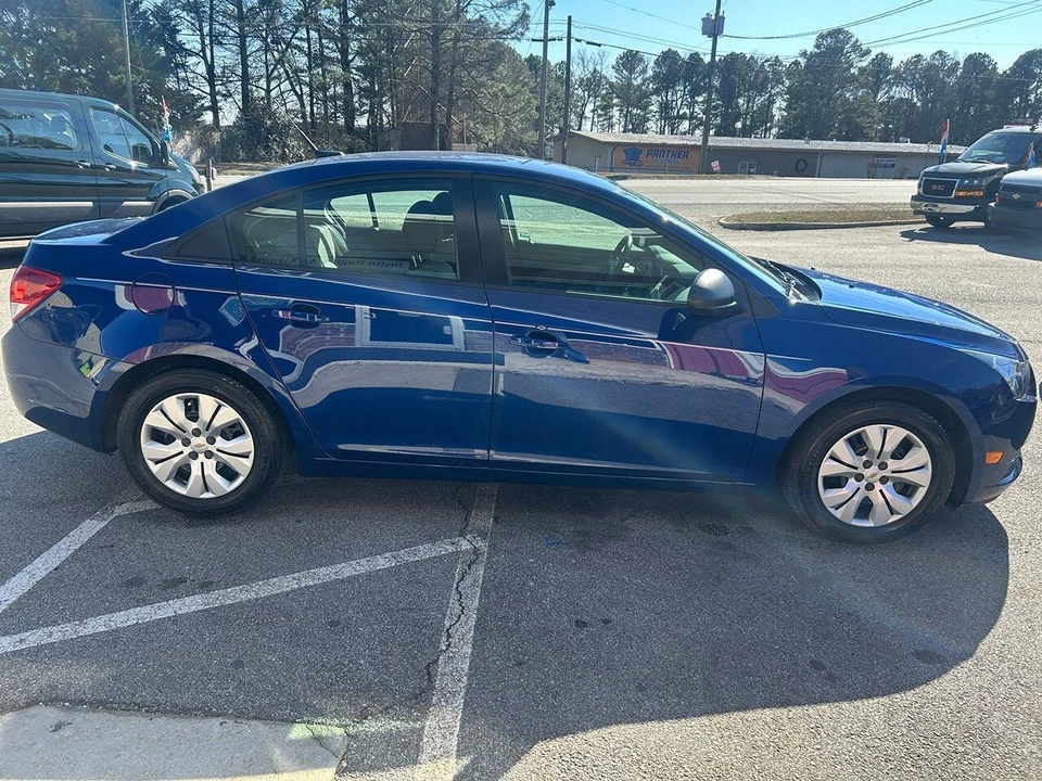 2013 Chevrolet Cruze - Image 7 of 17