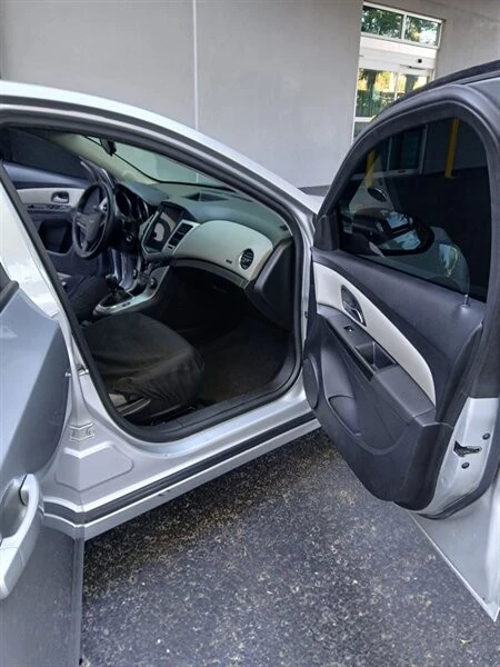 2013 Chevrolet Cruze - Image 7 of 12