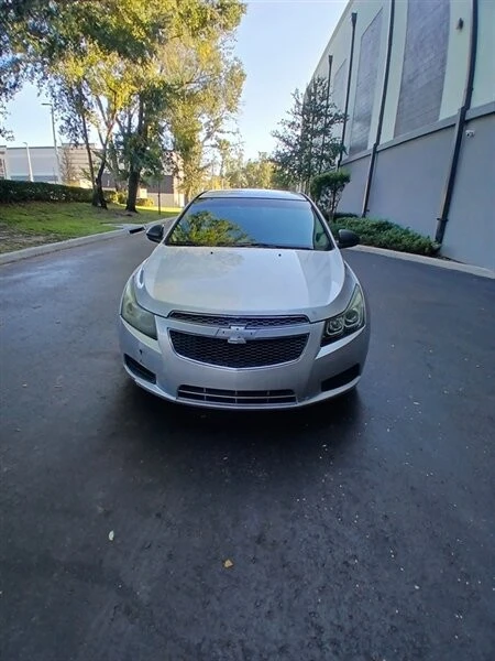 2013 Chevrolet Cruze - Image 2 of 12
