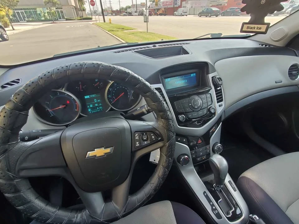 2013 Chevrolet Cruze - Image 10 of 13