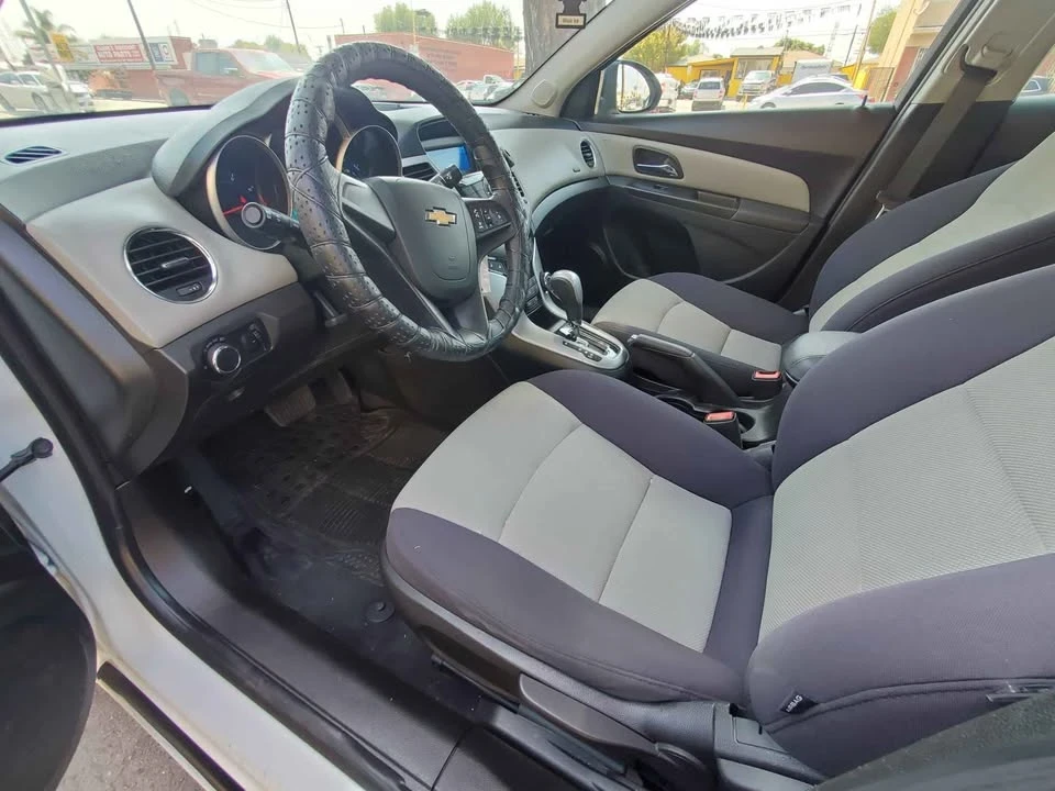 2013 Chevrolet Cruze - Image 7 of 13