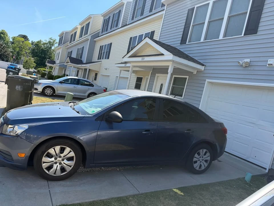 2013 Chevrolet Cruze - Image 3 of 4