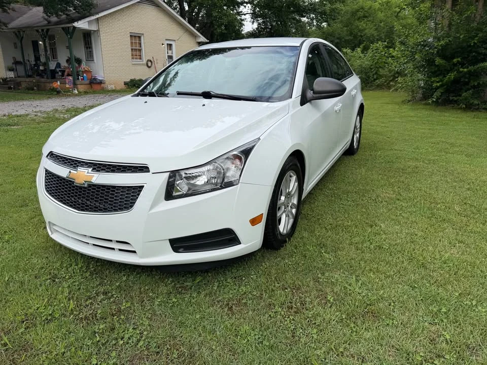 2013 Chevrolet Cruze - Image 2 of 14