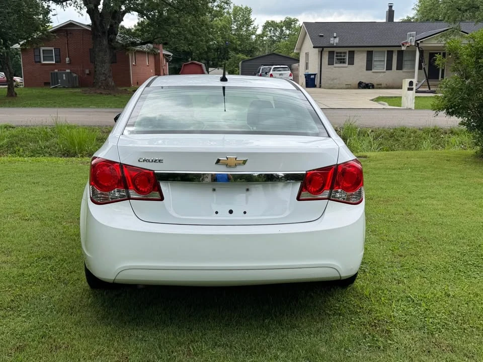 2013 Chevrolet Cruze - Image 8 of 14
