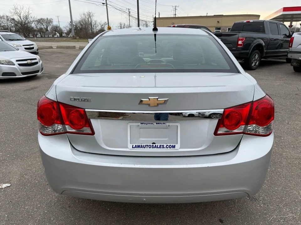 2013 Chevrolet Cruze - Image 7 of 12