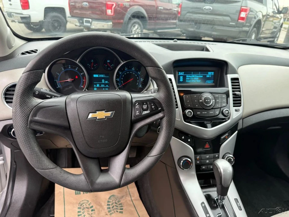 2013 Chevrolet Cruze - Image 19 of 21