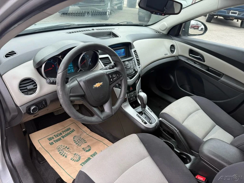 2013 Chevrolet Cruze - Image 17 of 21