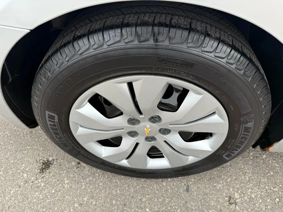 2013 Chevrolet Cruze - Image 13 of 21