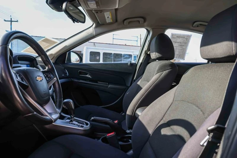2013 Chevrolet Cruze - Image 9 of 12