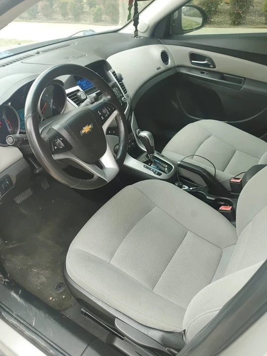 2013 Chevrolet Cruze - Image 3 of 4
