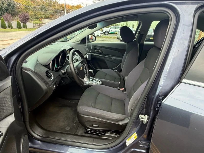 2013 Chevrolet Cruze - Image 10 of 12