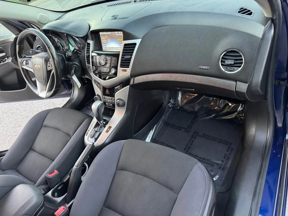 2013 Chevrolet Cruze - Image 10 of 15