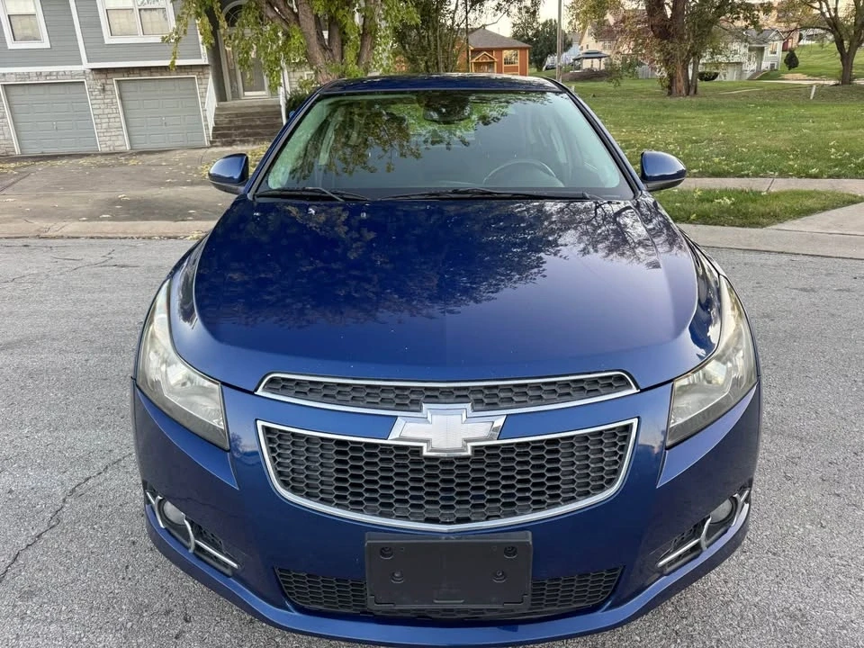 2013 Chevrolet Cruze - Image 2 of 15