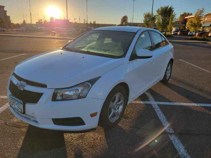 2013 Chevrolet Cruze - Image 2 of 10