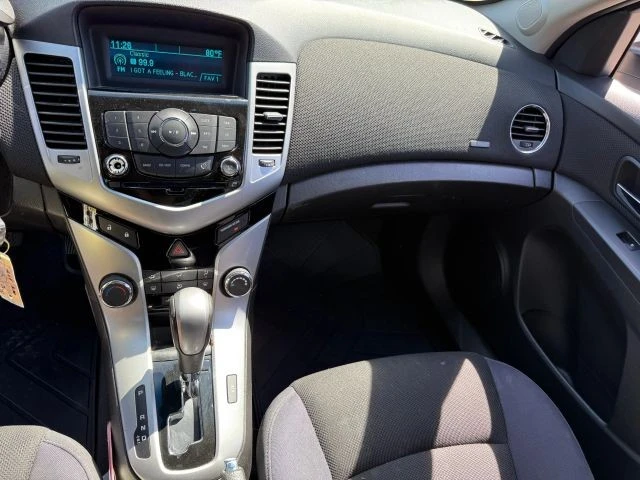 2013 Chevrolet Cruze - Image 14 of 20