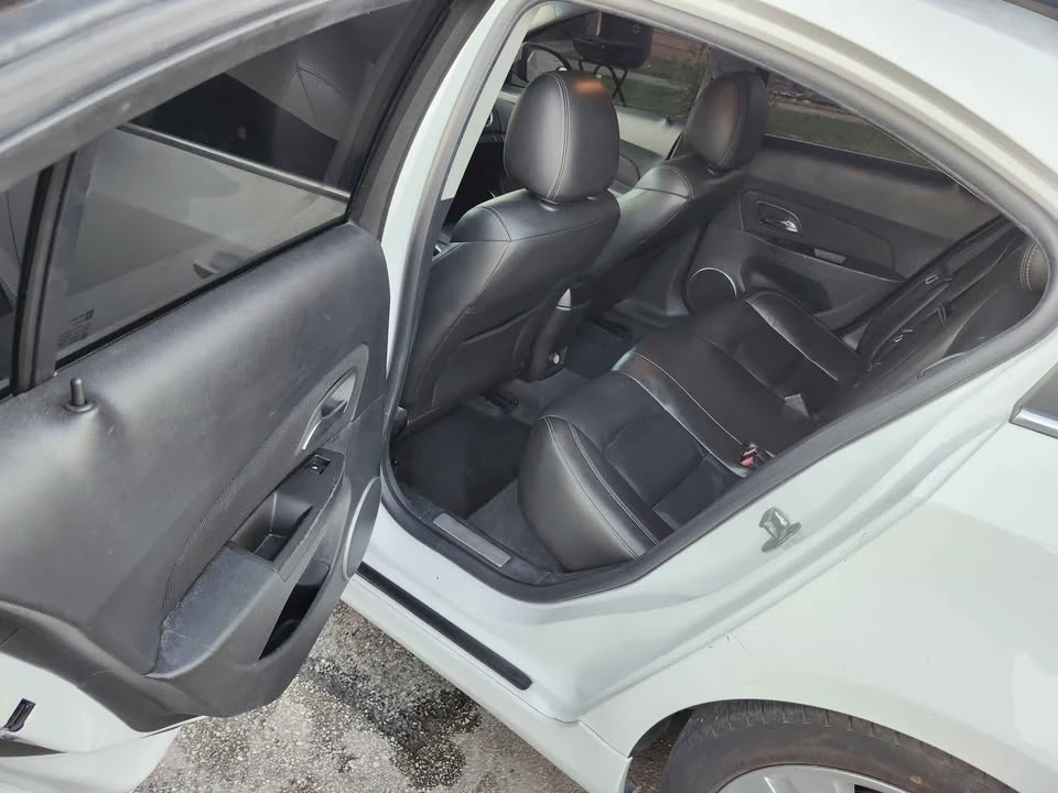 2013 Chevrolet Cruze - Image 13 of 18