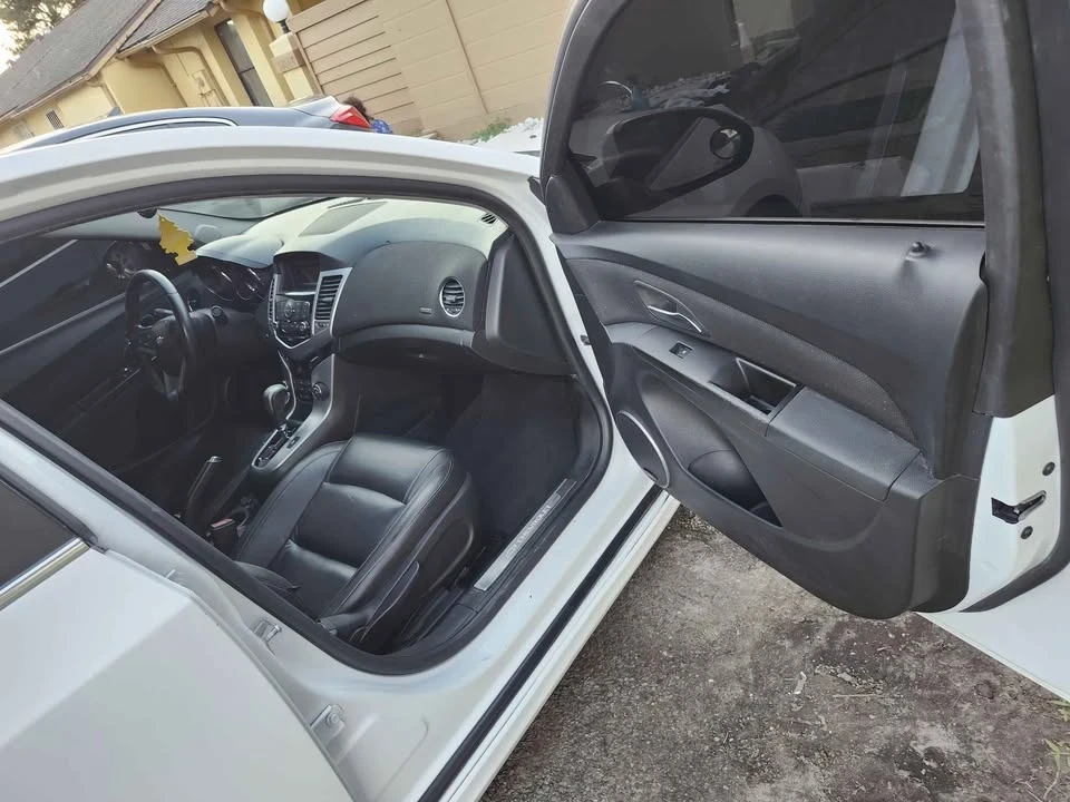 2013 Chevrolet Cruze - Image 12 of 18