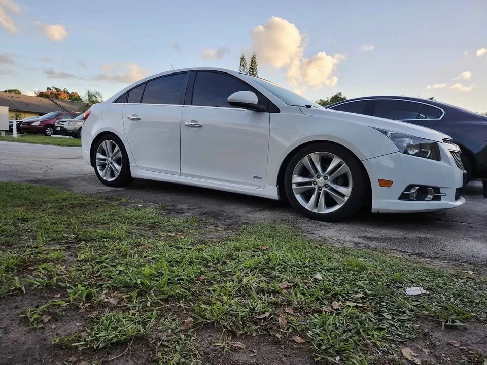 2013 Chevrolet Cruze - Image 9 of 18