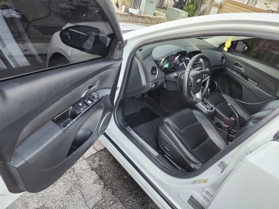 2013 Chevrolet Cruze - Image 15 of 18
