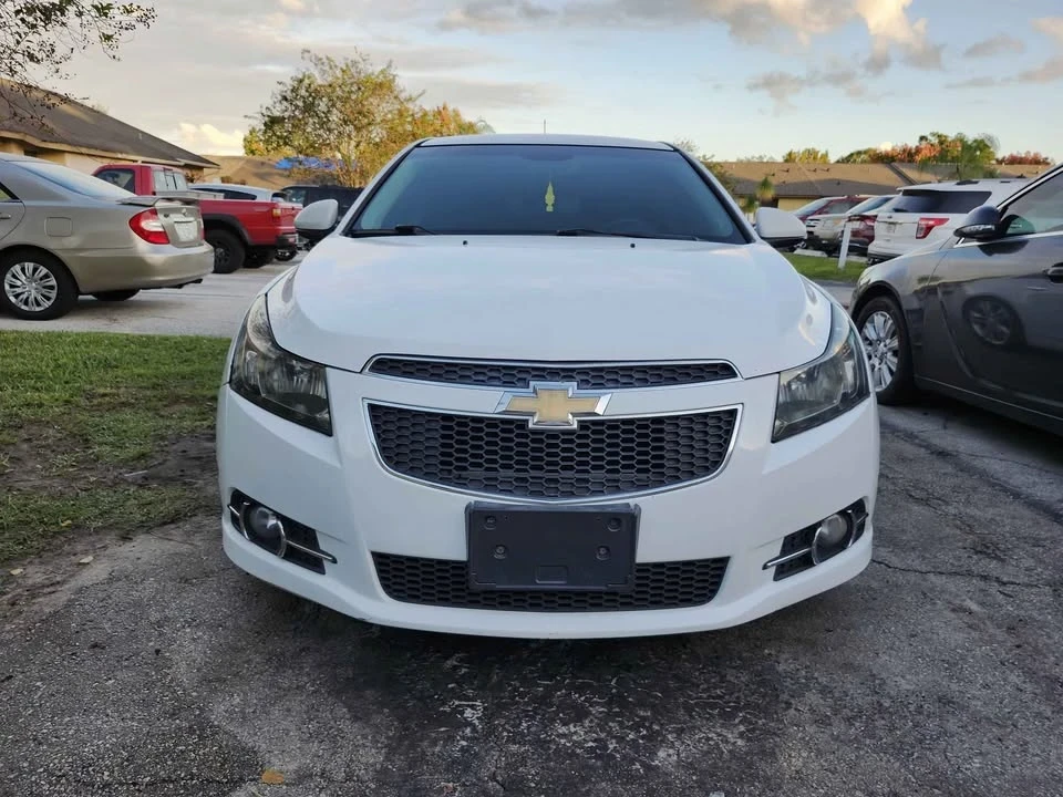 2013 Chevrolet Cruze - Image 3 of 18