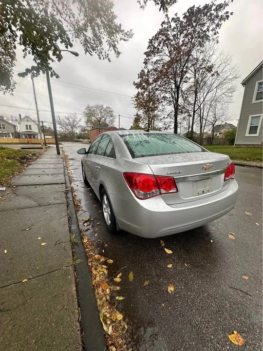 2013 Chevrolet Cruze - Image 10 of 17