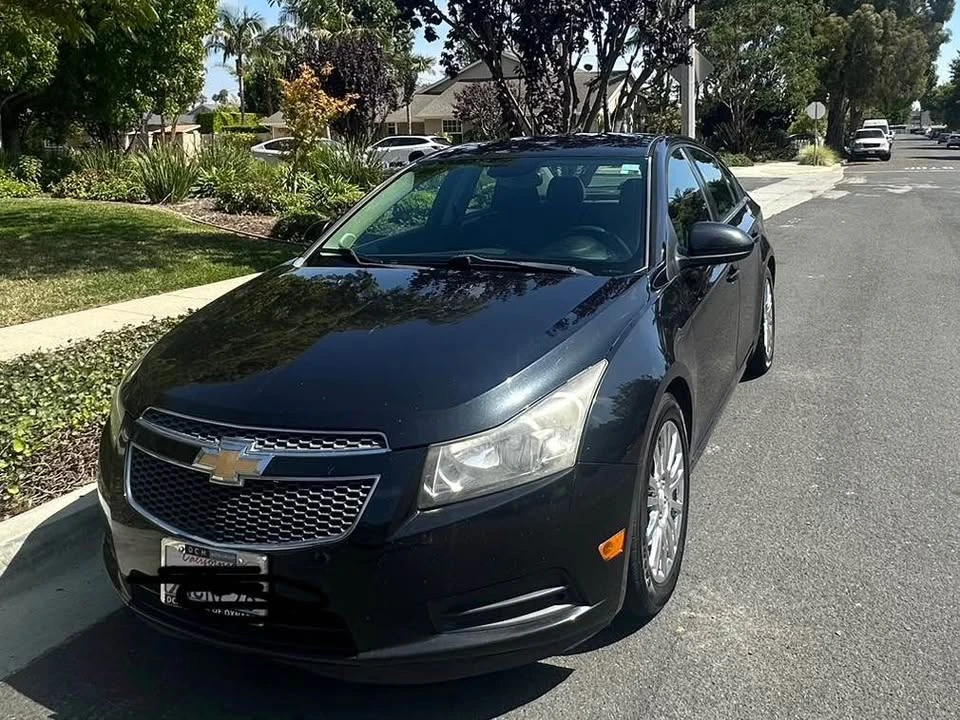 2013 Chevrolet Cruze - Image 2 of 10