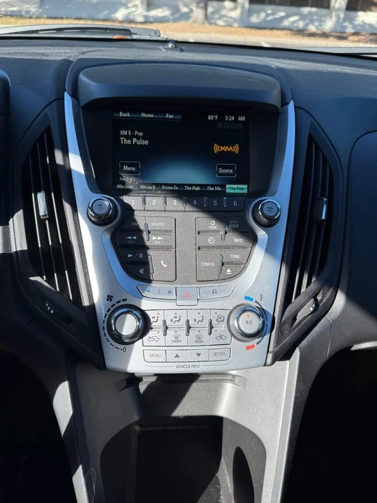 2013 Chevrolet Equinox - Image 6 of 9