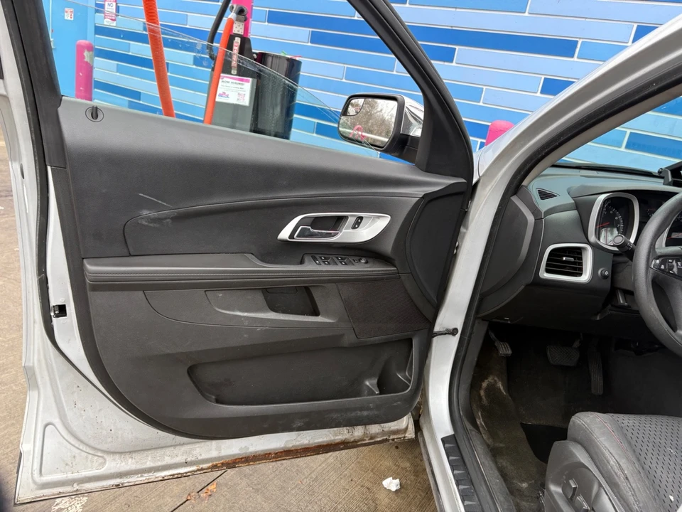 2013 Chevrolet Equinox - Image 7 of 16