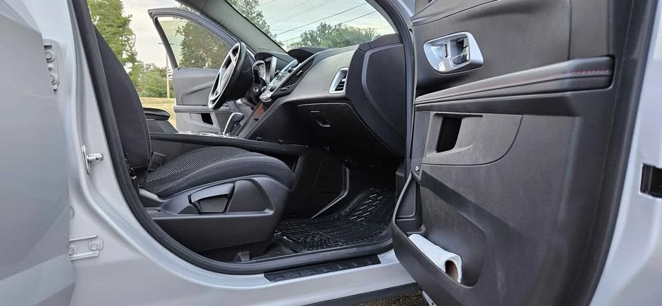 2013 Chevrolet Equinox - Image 6 of 19