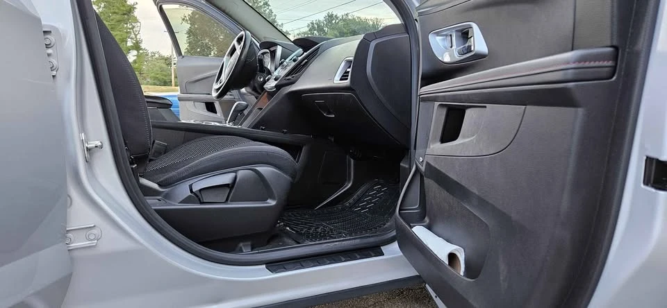 2013 Chevrolet Equinox - Image 7 of 19