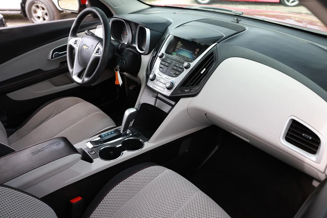 2013 Chevrolet Equinox - Image 18 of 21