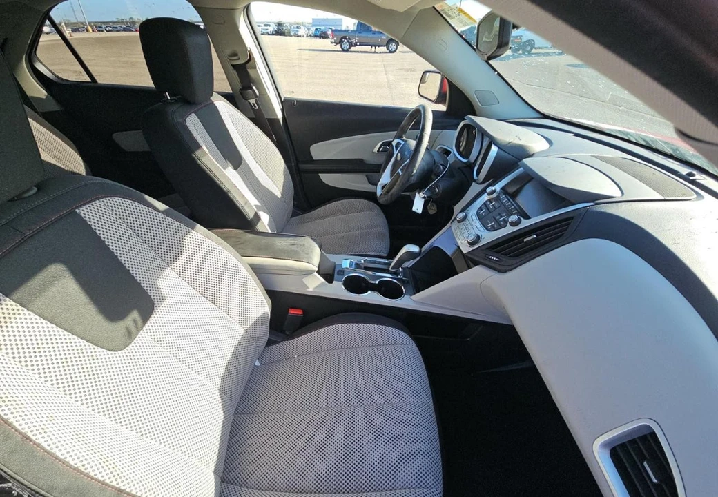 2013 Chevrolet Equinox - Image 10 of 17